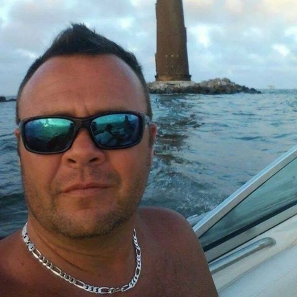 Meet your Posher, Wayne